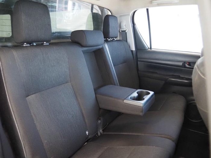 2021 Toyota Hilux SR