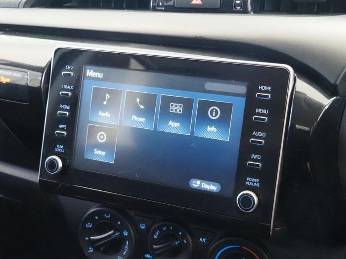 2021 Toyota Hilux SR