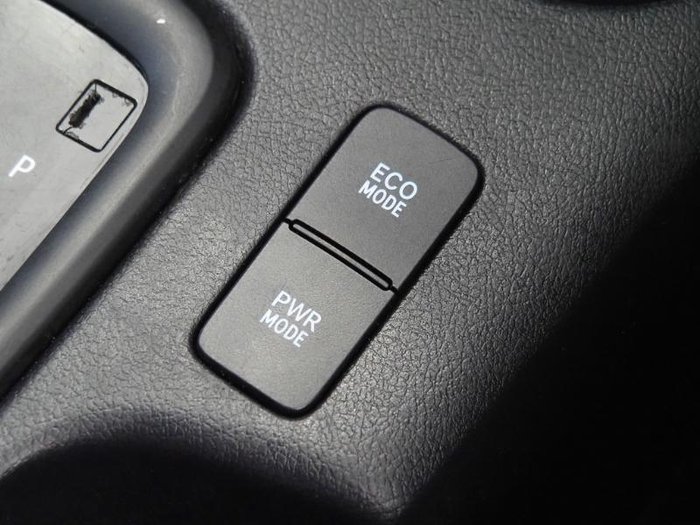 2021 Toyota Hilux SR