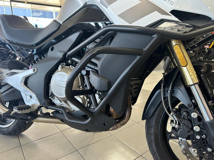 2022 CFMOTO 650MT MT White