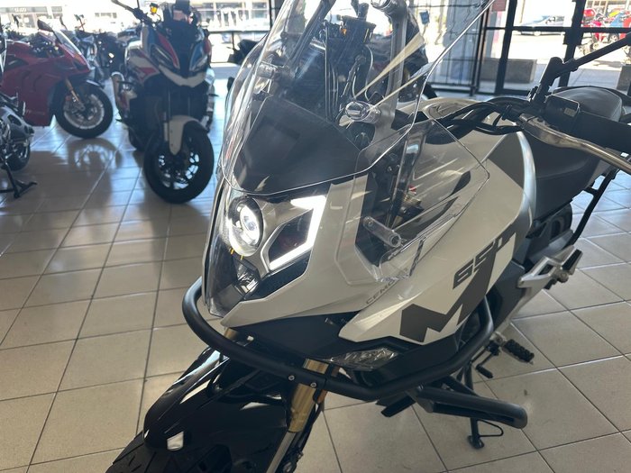 2022 CFMOTO 650MT MT White