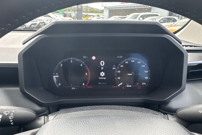 2025 Toyota Hilux SR5 48V