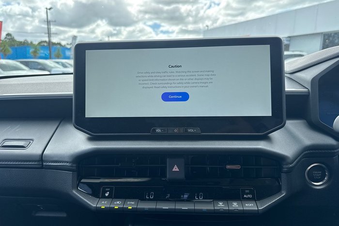 2025 Toyota Hilux SR5 48V