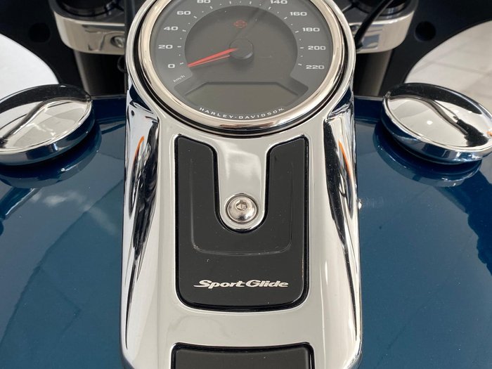 2020 Harley-Davidson Sport Glide 107 (FLSB) Softail Blue