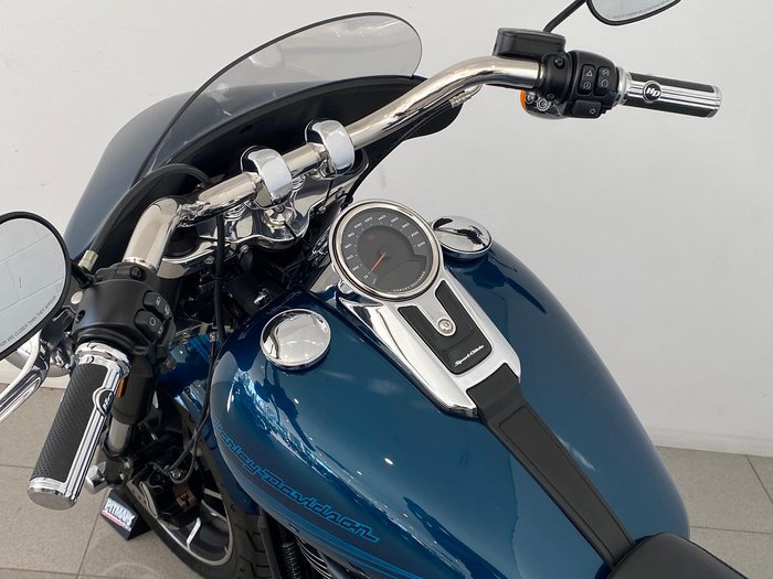 2020 Harley-Davidson Sport Glide 107 (FLSB) Softail Blue
