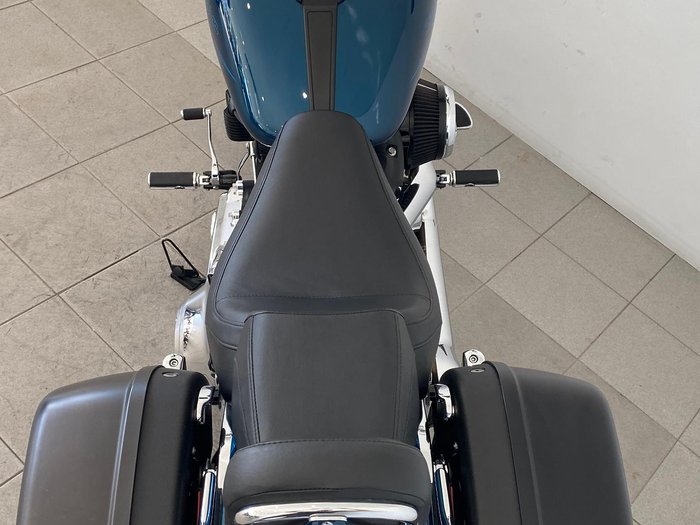 2020 Harley-Davidson Sport Glide 107 (FLSB) Softail Blue