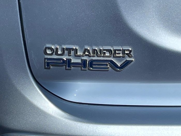 2014 Mitsubishi Outlander PHEV