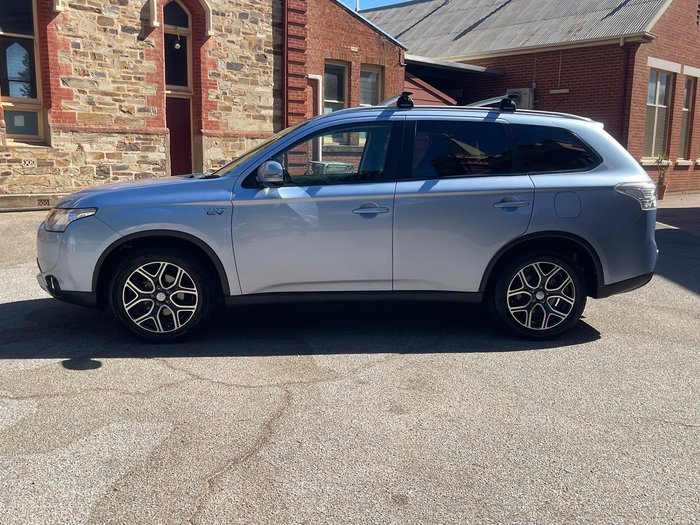 2014 Mitsubishi Outlander PHEV