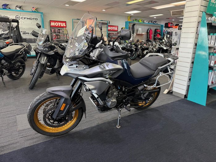 2024 CFMOTO 800MT Touring MT Blue