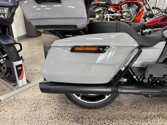 2025 Harley-Davidson Street Glide Ultra 117 (FLHXU) Touring Grey