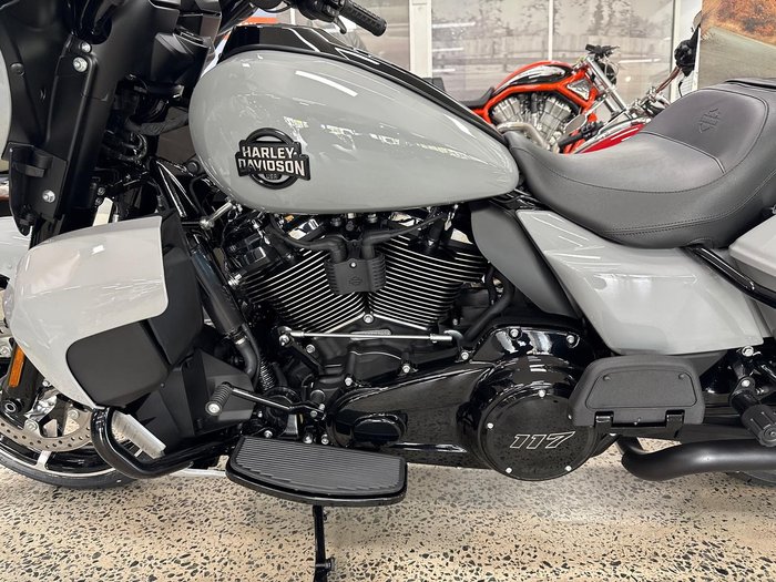 2025 Harley-Davidson Street Glide Ultra 117 (FLHXU) Touring Grey