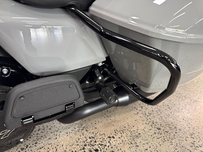 2025 Harley-Davidson Street Glide Ultra 117 (FLHXU) Touring Grey