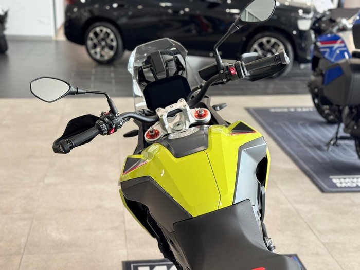 2025 BMW Motorrad F 900 GS Enduro F 900 Yellow