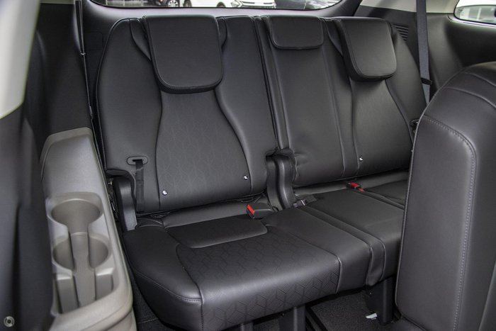 2025 Kia Carnival GT-Line HEV