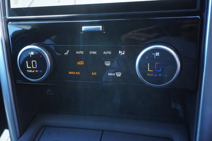 2025 Land Rover Discovery D350 Dynamic SE