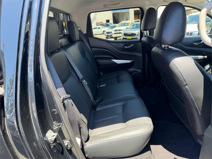 2017 NISSAN NAVARA ST-X (4x2)