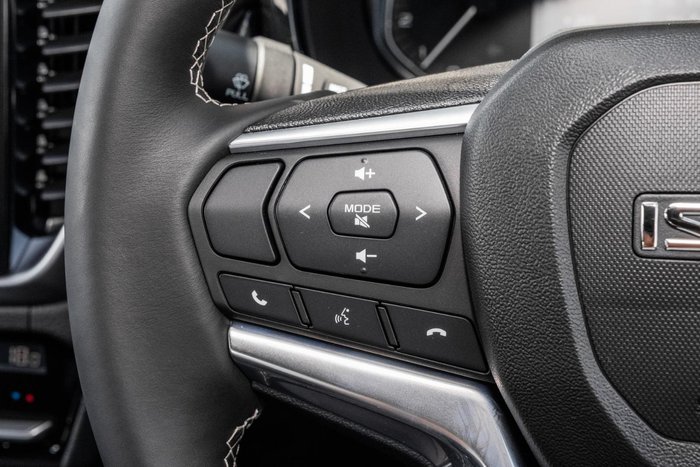 2025 Isuzu D-MAX LS-U+