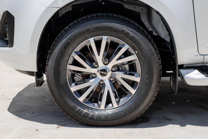 2025 Isuzu D-MAX LS-U+