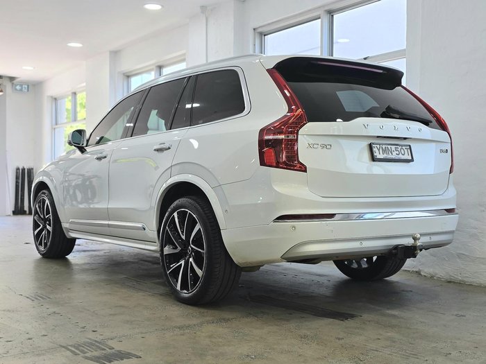 2022 Volvo XC90 B6 Inscription