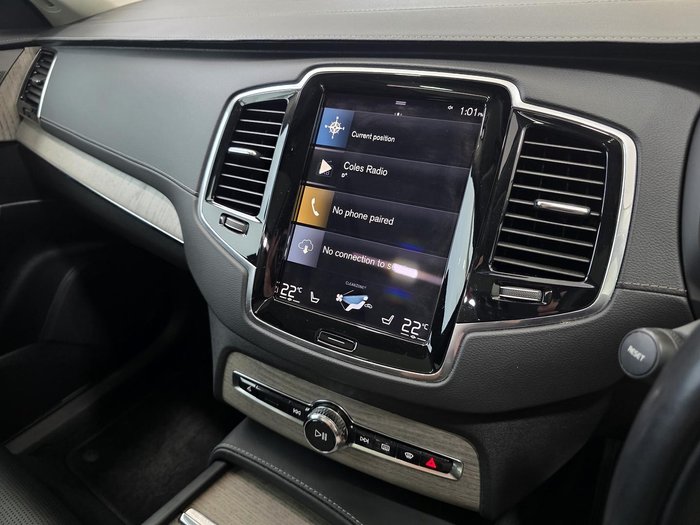 2022 Volvo XC90 B6 Inscription