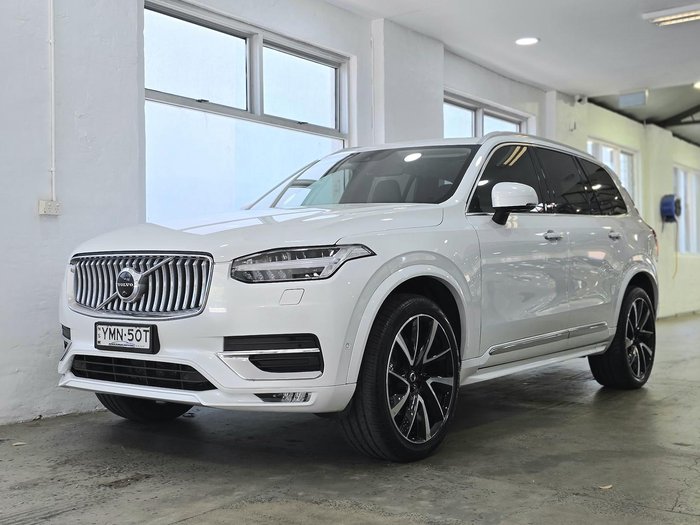 2022 Volvo XC90 B6 Inscription