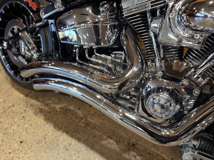 Harley-davidson 2014 HARLEY-DAVIDSON 1800CC FXSBSE CVO BREAKOUT Orange