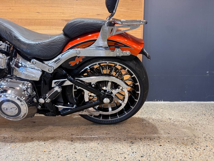Harley-davidson 2014 HARLEY-DAVIDSON 1800CC FXSBSE CVO BREAKOUT Orange