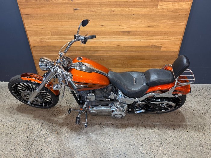 Harley-davidson 2014 HARLEY-DAVIDSON 1800CC FXSBSE CVO BREAKOUT Orange