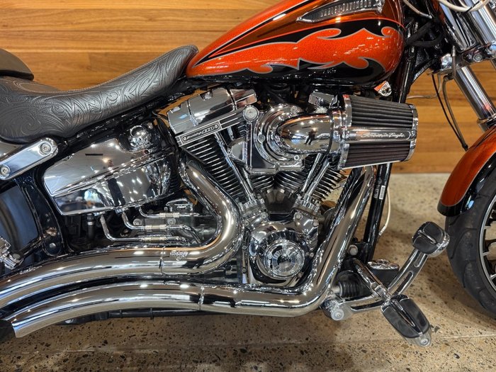 Harley-davidson 2014 HARLEY-DAVIDSON 1800CC FXSBSE CVO BREAKOUT Orange