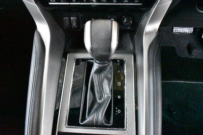 2022 Mitsubishi Pajero Sport Exceed