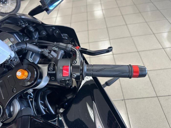 2025 Yamaha YZF-R7 LAMs YZF-R Black