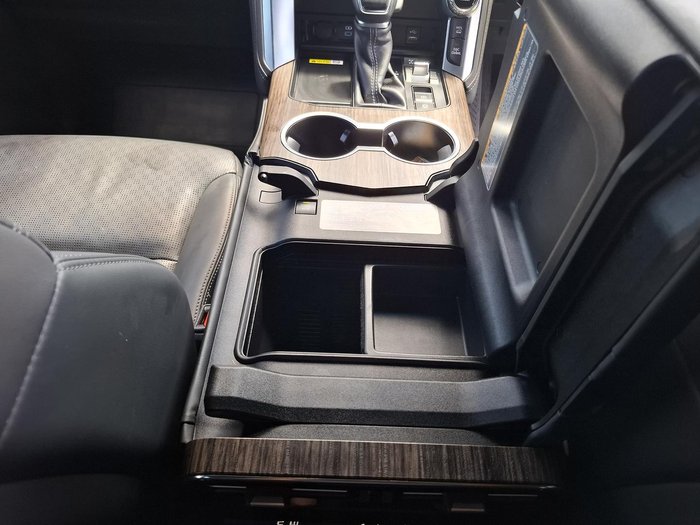 2024 Toyota Landcruiser Sahara