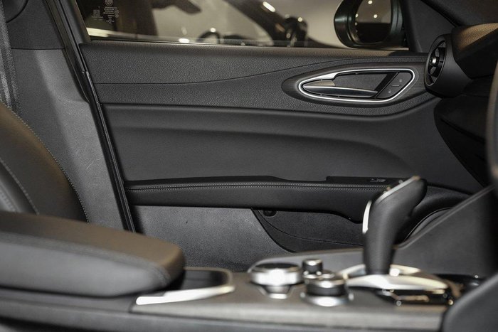 2023 Alfa Romeo Giulia Ti