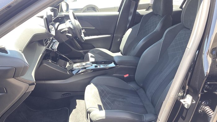 2023 Peugeot e-2008 GT