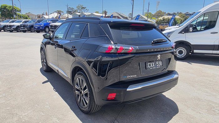 2023 Peugeot e-2008 GT