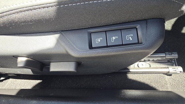 2023 Peugeot e-2008 GT