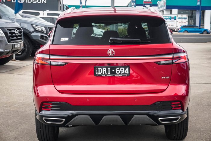 2025 MG HS Essence
