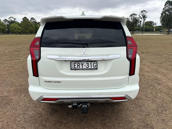 2022 Mitsubishi Pajero Sport Exceed