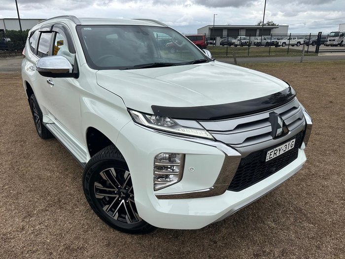 2022 Mitsubishi Pajero Sport Exceed