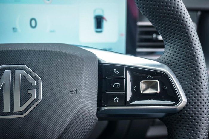 2025 MG HS Hybrid+ Essence