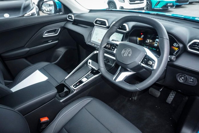 2025 MG ZS Essence Hybrid+