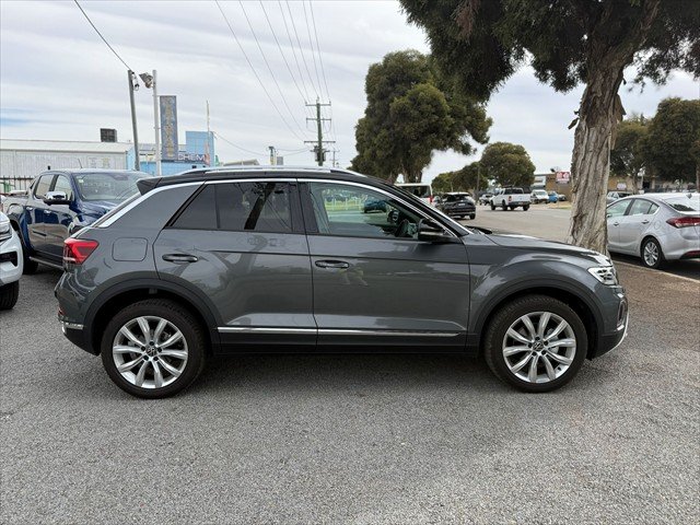 2025 Volkswagen T-ROC STYLE