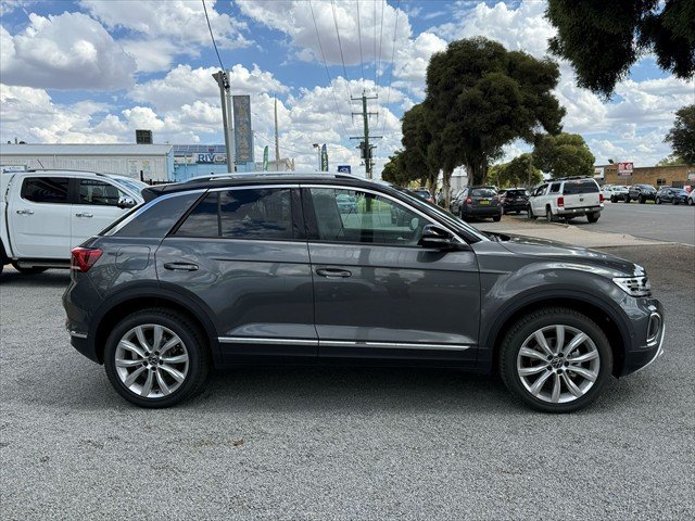 2025 Volkswagen T-ROC STYLE