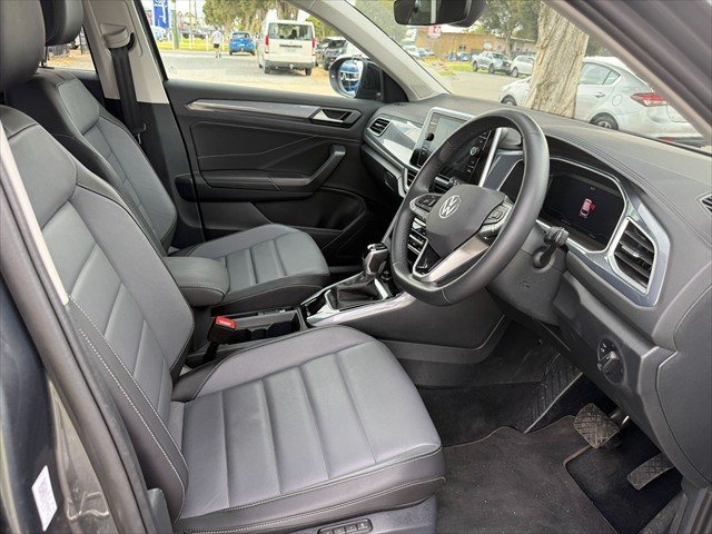 2025 Volkswagen T-ROC STYLE