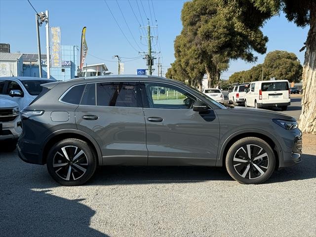 2025 Volkswagen TIGUAN ELEGANCE
