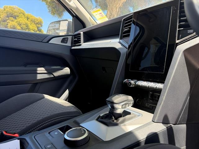 2024 Volkswagen AMAROK LIFE