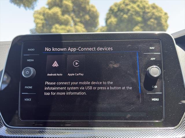 2024 Volkswagen T-CROSS R-LINE