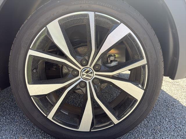 2024 Volkswagen T-CROSS R-LINE