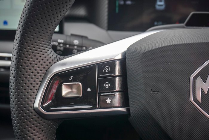 2025 MG MGS5 EV Essence 49