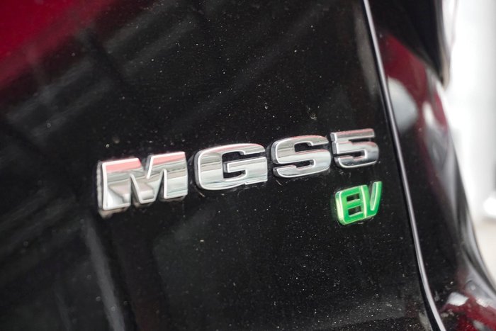2025 MG MGS5 EV Essence 49